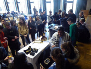 Jüdische Kultgegenstände: Berührungsängste abbauen