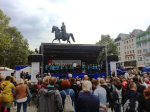 Ehrenamtstag 2019 auf dem Kölner Heumarkt mit bunten Rahmenprogramm.