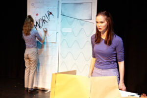 Einfach nur ein Bett – längst nicht überall eine Selbstverständlichkeit, Foto 1 von den Proben am CASAMAX Theater