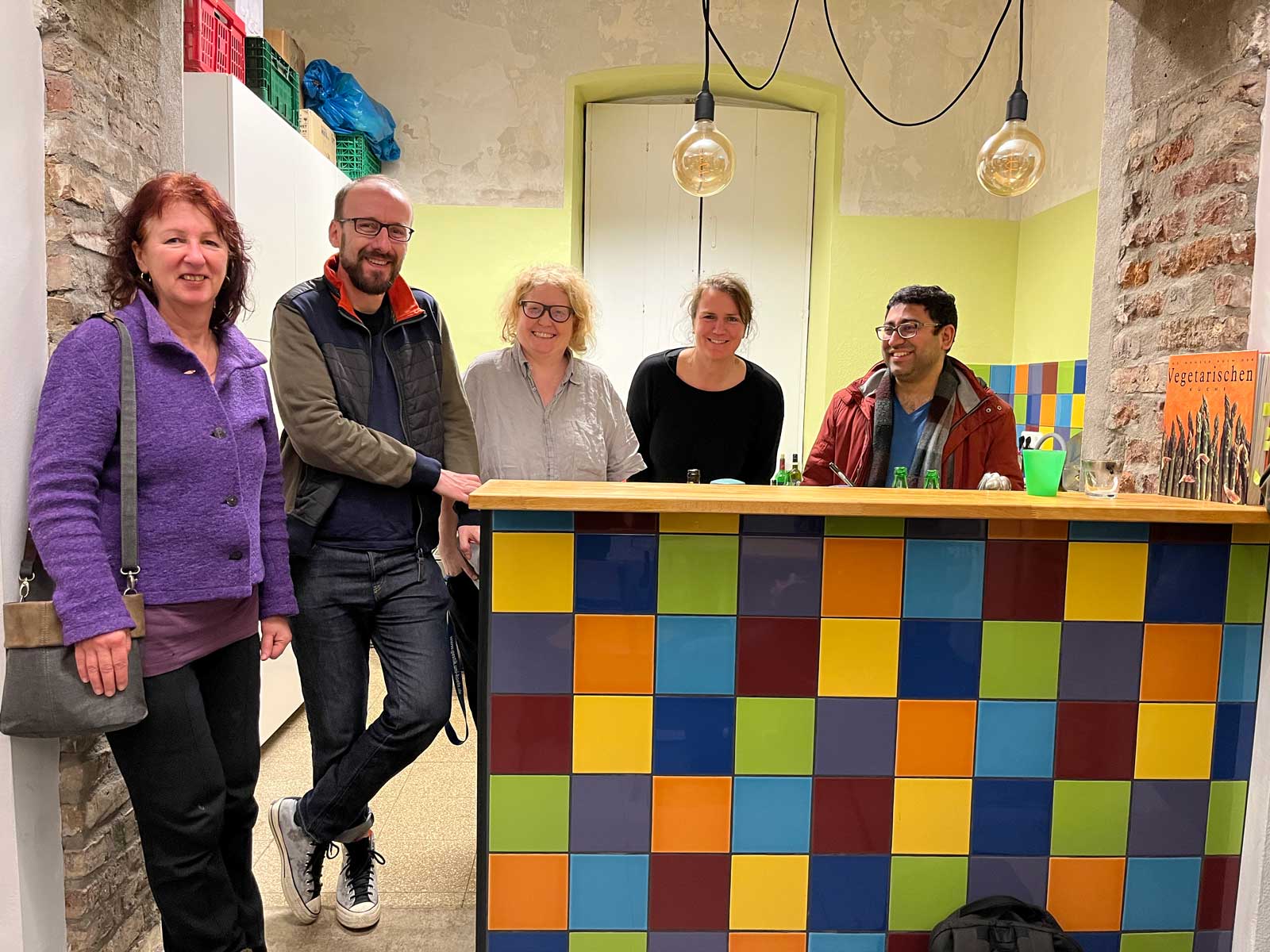 Zu der neuen Küche im Allerweltshaus konnte die Bürgerstiftungmit einer kleinen Finanzspritze beitragen.